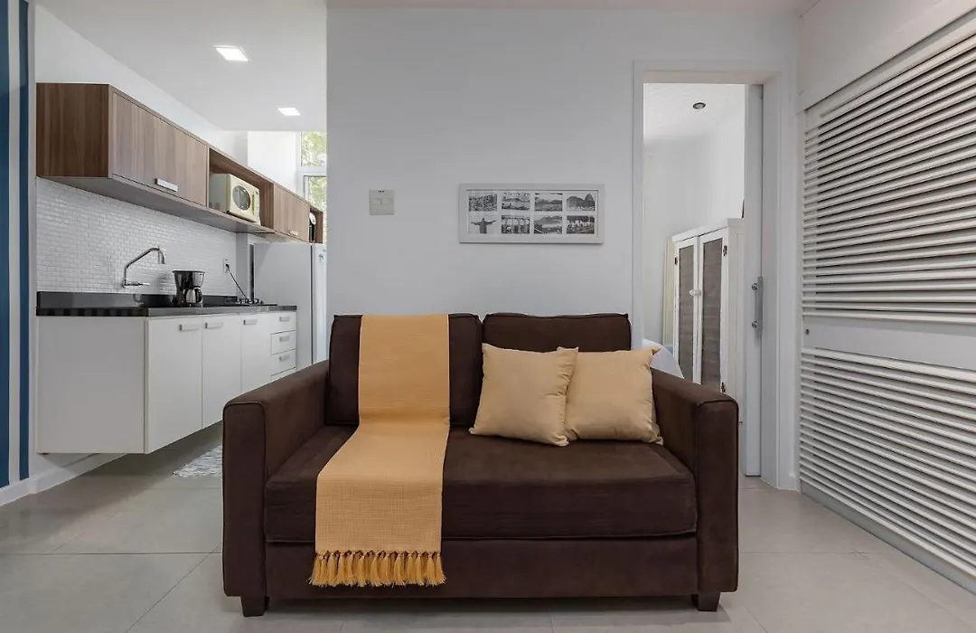 Concept Studio a 200m PRAIA de IPANEMA e 500m Praia COPACABANA - Portaria 24h, Cozinha Completa, Ar Condicionado, SmarTV e Wi-Fi 35mbps-1